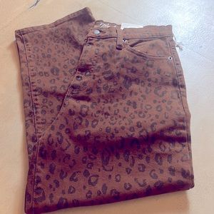 Universal Thread, Jeans, Leopard Print, size 10, vintage stretch, straight leg.